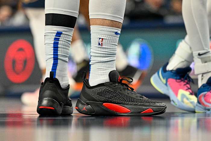 View of Luka Doncic's black and red shoes.